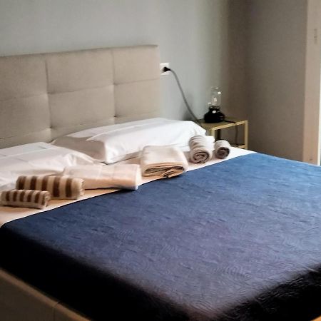 Casavacanzacentrale Privato Appartement Bologna Buitenkant foto